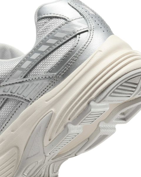 Nike Initiator W