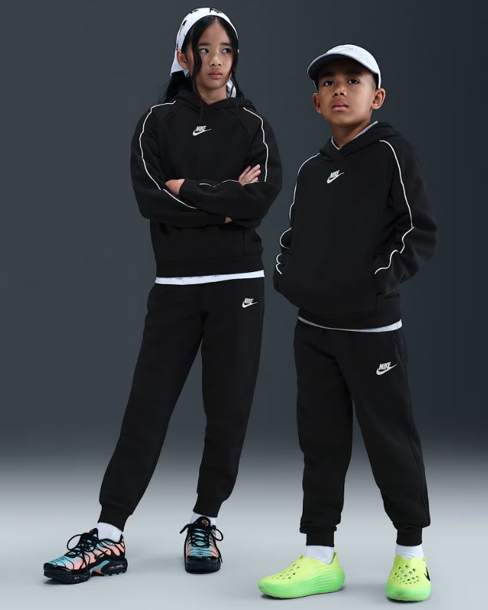 NIKE Sportswear tuta completa