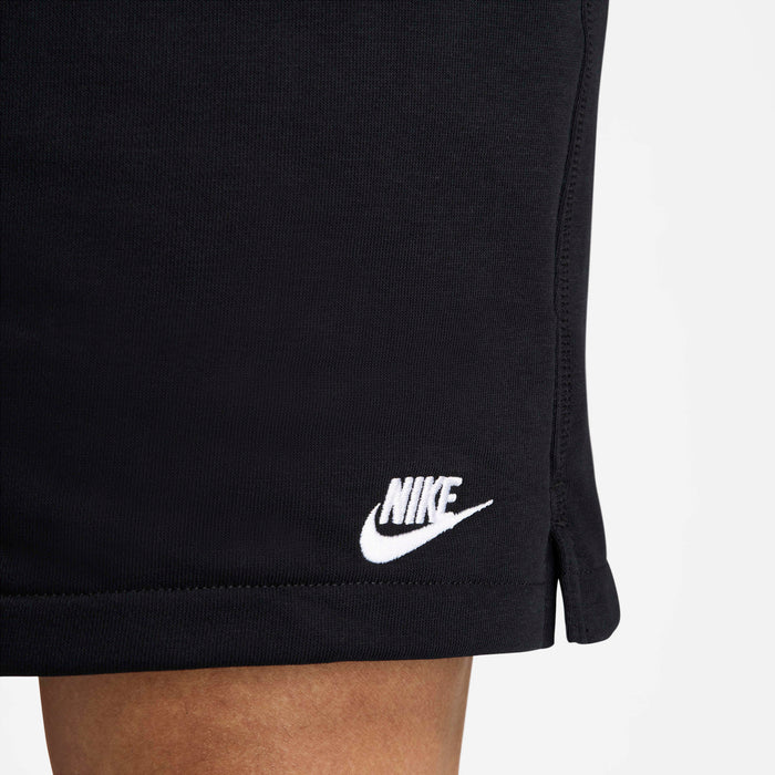 Nike Club shorts in French Terry Flow