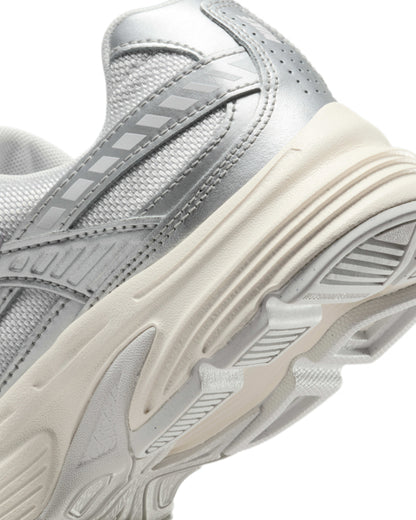 Nike Initiator W