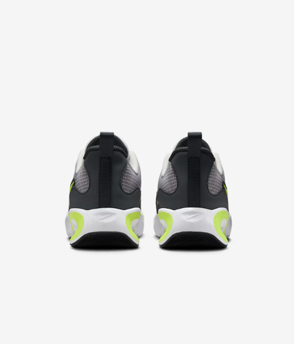 NIKE Air Max nova
